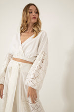 Load image into Gallery viewer, LEYENDA OFF WHITE CROSS FRONT BLOUSE
